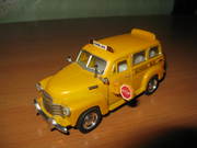 Модель CHEVROLET SUBURBAN 1950  1/36